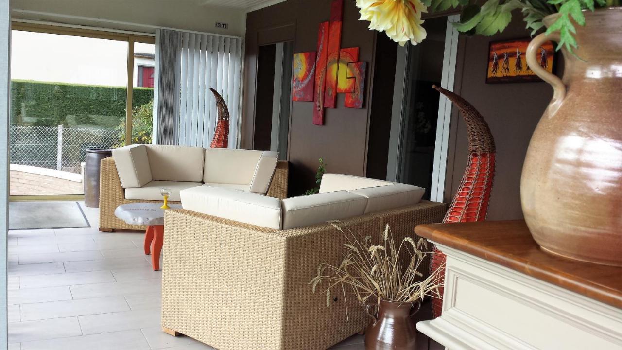 Chambre Privee Avec Salon, Garage Voiture, Velos, Motos Tourville-sur-Arques ภายนอก รูปภาพ