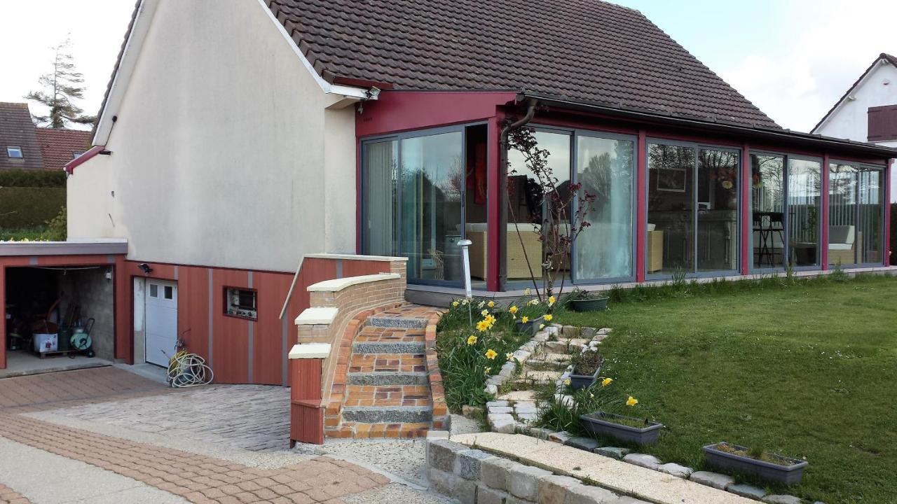 Chambre Privee Avec Salon, Garage Voiture, Velos, Motos Tourville-sur-Arques ภายนอก รูปภาพ